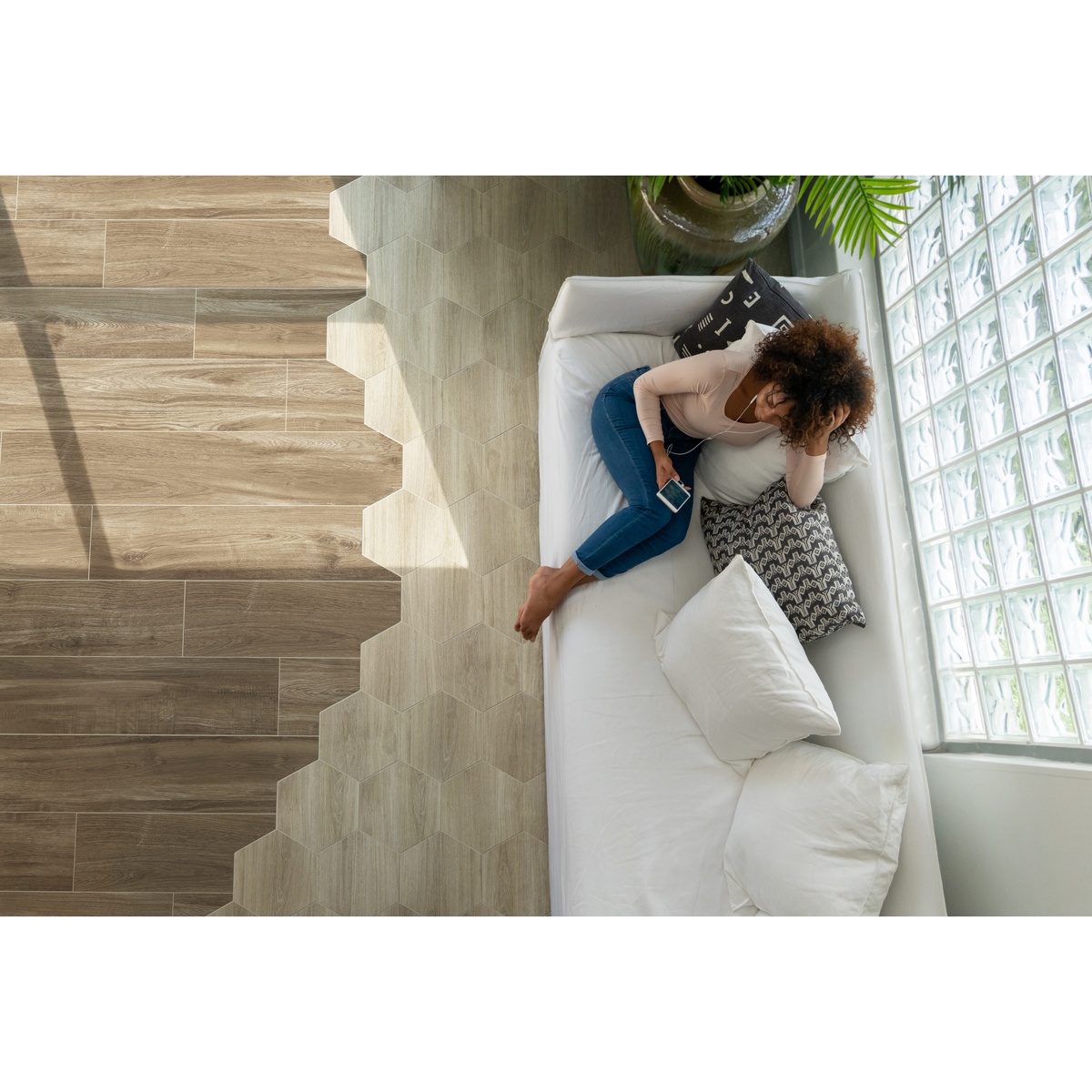 267211691-ambiente-piso-pared-hexagono-sandalo-natural-cd-1.jpg