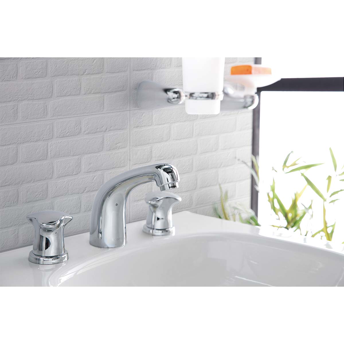 grifo para lavamanos 8 pulgadas aluvia triceta ambiente 2 AV1080001